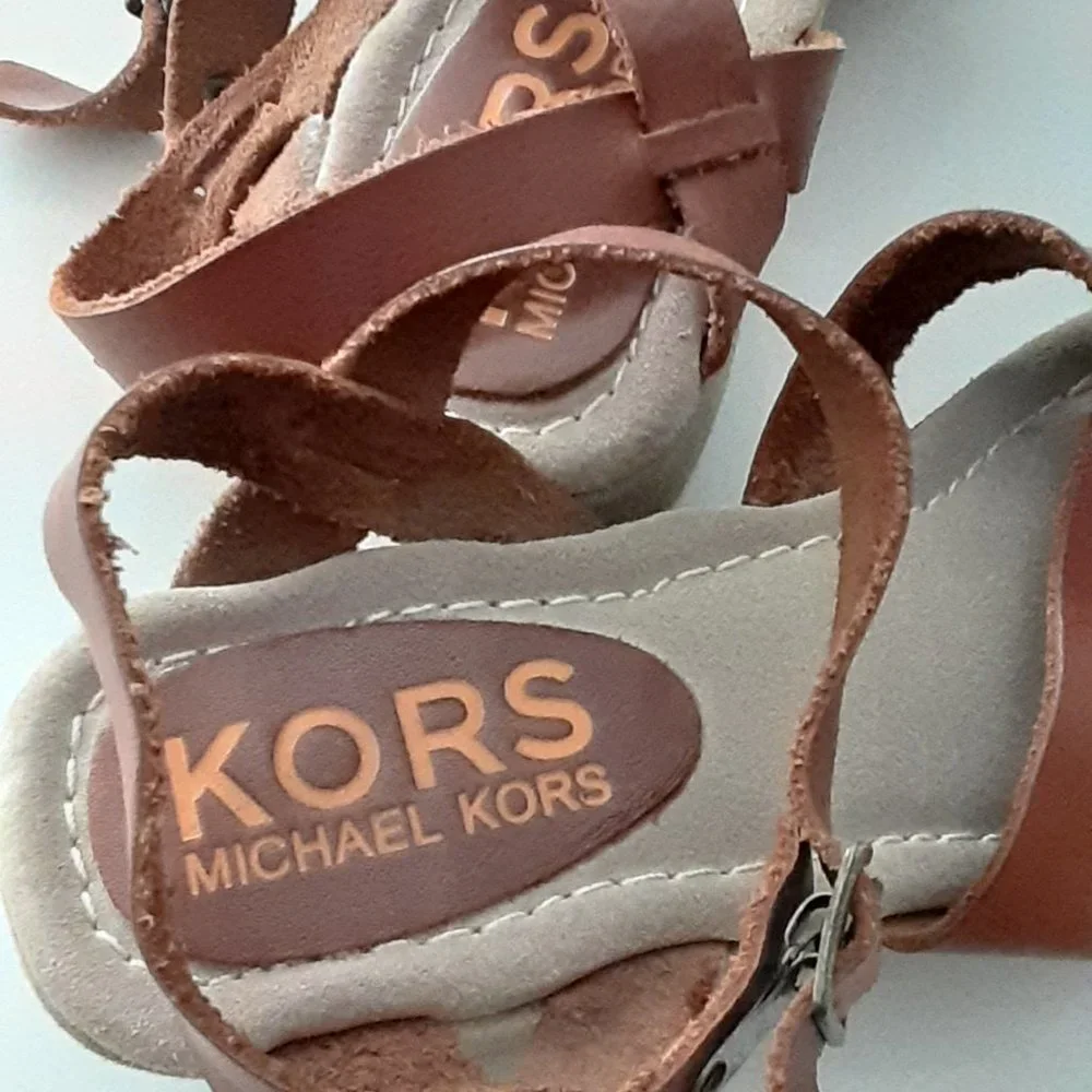 Michael Kors kids - leather platforms little girls size 1